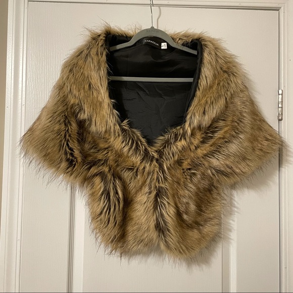 Jackets & Blazers - Faux Fur Wrap Shawl